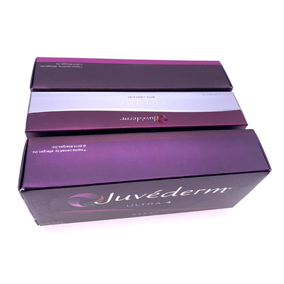 Remplisseur cutané d'acide hyaluronique de Juvederm pour les lèvres sexy